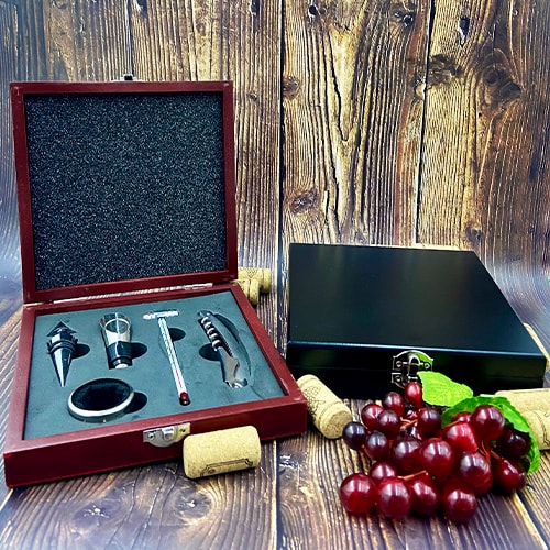 Set de Vino Pharrel en color caoba